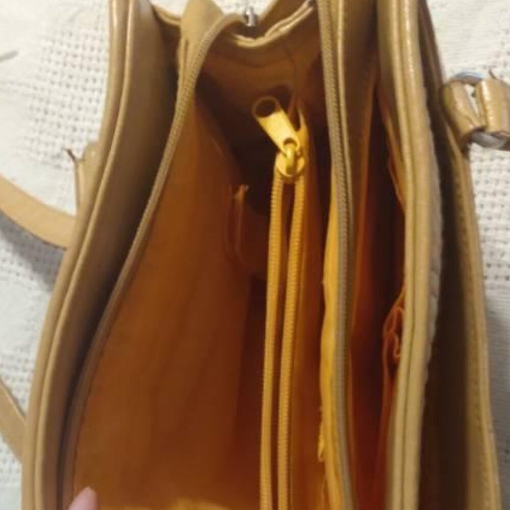 Handbag trio - Picture 11 of 15